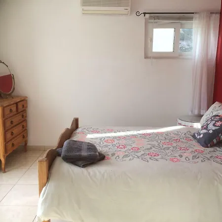 Casa Adelfa